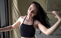 Ninfeta dando a bunda chorou com a pica no cuzinho