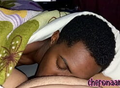 Martina anal dando a bucetona peludinha