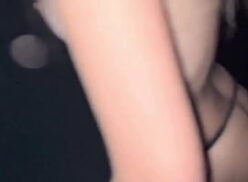 Perdendo virgindade anal com novinho