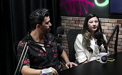 Bella mantovani transando com seu amigo na cozinha