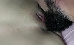 Comi a putinha da buceta grande e lisinha