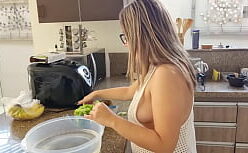 Fapelo na cozinha com a gostosa