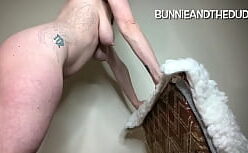 Foxysgh_ nua na cam exibindo a buceta