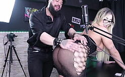 Gabi tamiris nua dando a bunda pro pauzudo