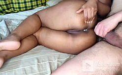 Gozada na bunda da novinha que adora dar