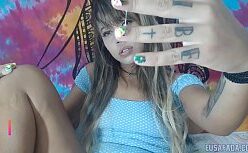 Lola mello fartinha novinha gozando na rola