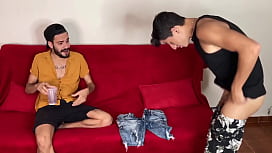 Porn gay brasileiro safado comendo a ninfeta que geme bem gostoso