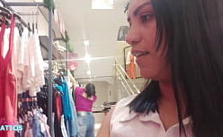 Renata mattos transando no provador da loja