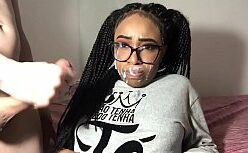 Siririca gostosa com gozada na cara