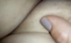 Velhinha metendo de quatro na cama