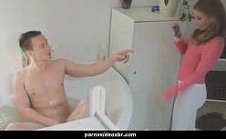 Victoria matosao pelada fodendo no banheiro
