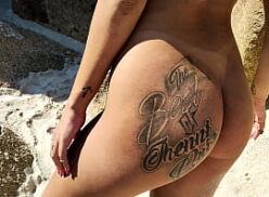 Videos na praia de nudismo chupando a rola do amigo