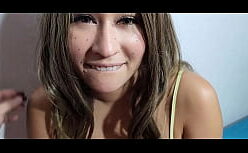 Zusje nua da buceta grande fodendo com força com seu namorado