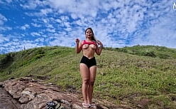 Big clitian loirinha gostosa de bunda grande