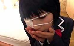 Chuunibyou hentai chupando essa buceta