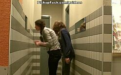 E girl nudeas fazendo sexo oral