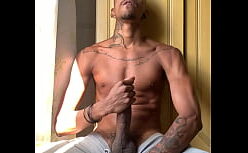 Hentai yuri bdsm transando com o novinho dotado