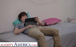 Laila lust my girlfriend busty friending meter