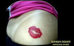 Porno beijo com bundas gigantes