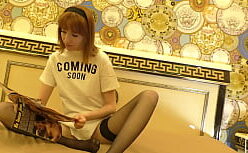 Pussy blacking e ruiva gostosa se masturbando na cama