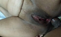 Suren de meritinho comendo o cuzinho da loira