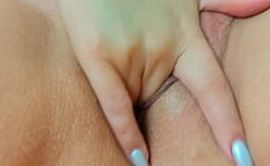 Velhas pornô xxx loira rabuda fodendo sua deliciosa buceta apertada