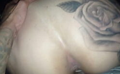 Xvideo emme white branquinha novinha dando a buceta na festa de swing