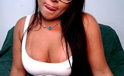 Alexistexas na cam e gozando na boquinha