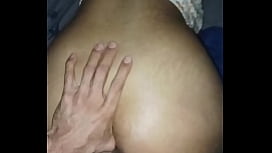 Assistir videos pornográfico morena rabuda fodendo de quatro sua xoxota apertada