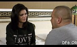 De quatro xvideos sexo anal com duas putas ao mesmo tempo