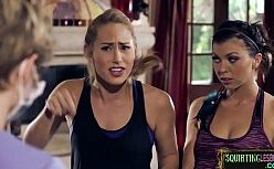 Gordas nuas negras metendo na xoxota da safada