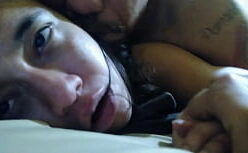 Jhony sins transando com três putas em sexo amador delicioso