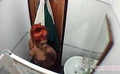 Novinha se masturba escondido sem vergonha