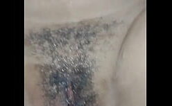 Pirno legendado comendo buceta peluda