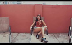 Renatinha mello nua no banheiro da academia de swing