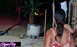 Sacanas completo transando com dois caras ao mesmo tempo em cima da mesa da academia