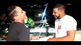 Valen jonex puta safada fodendo de quatro com seu namorado